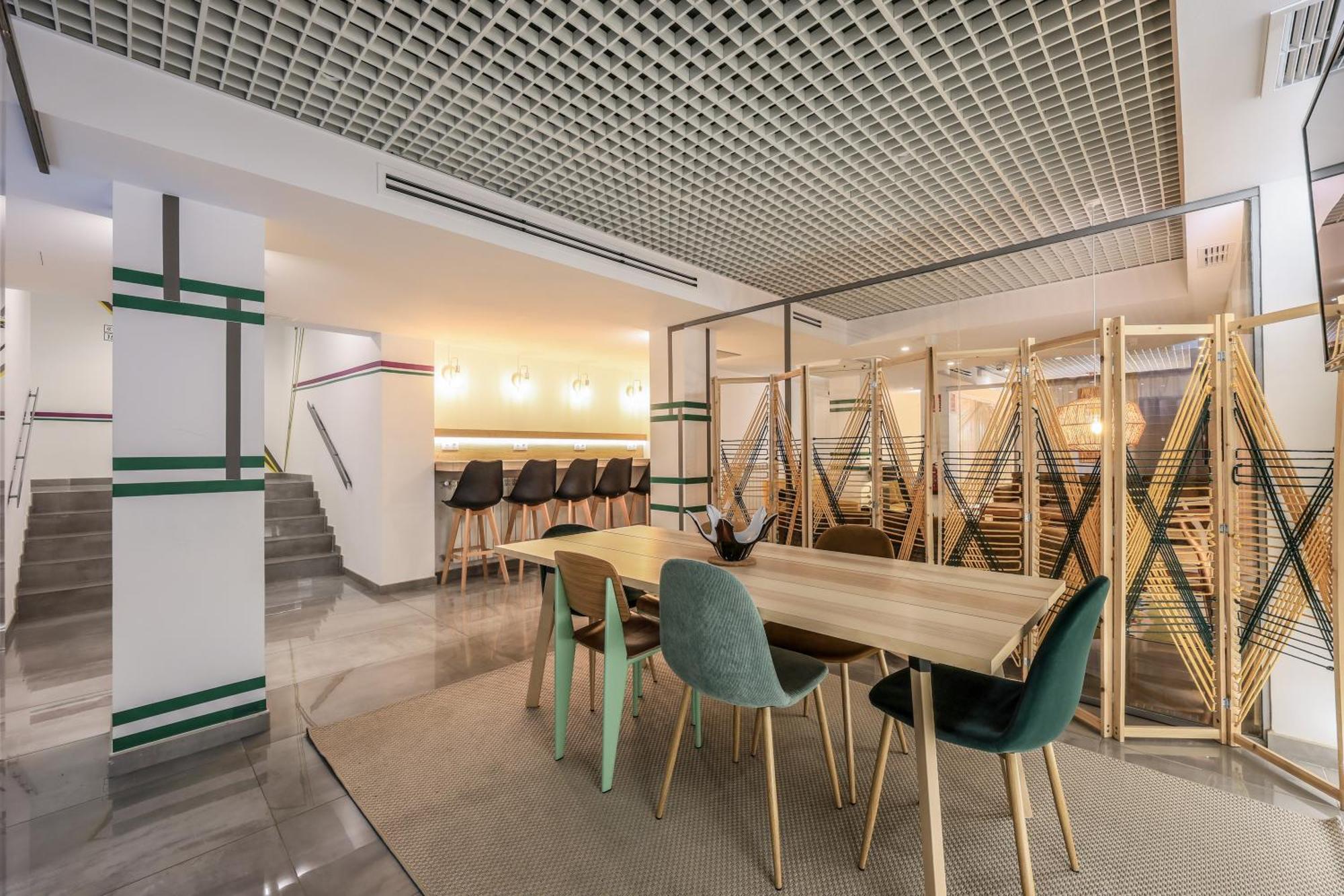 Amazinn Places Blasco De Garay 105 Madrid Exterior photo