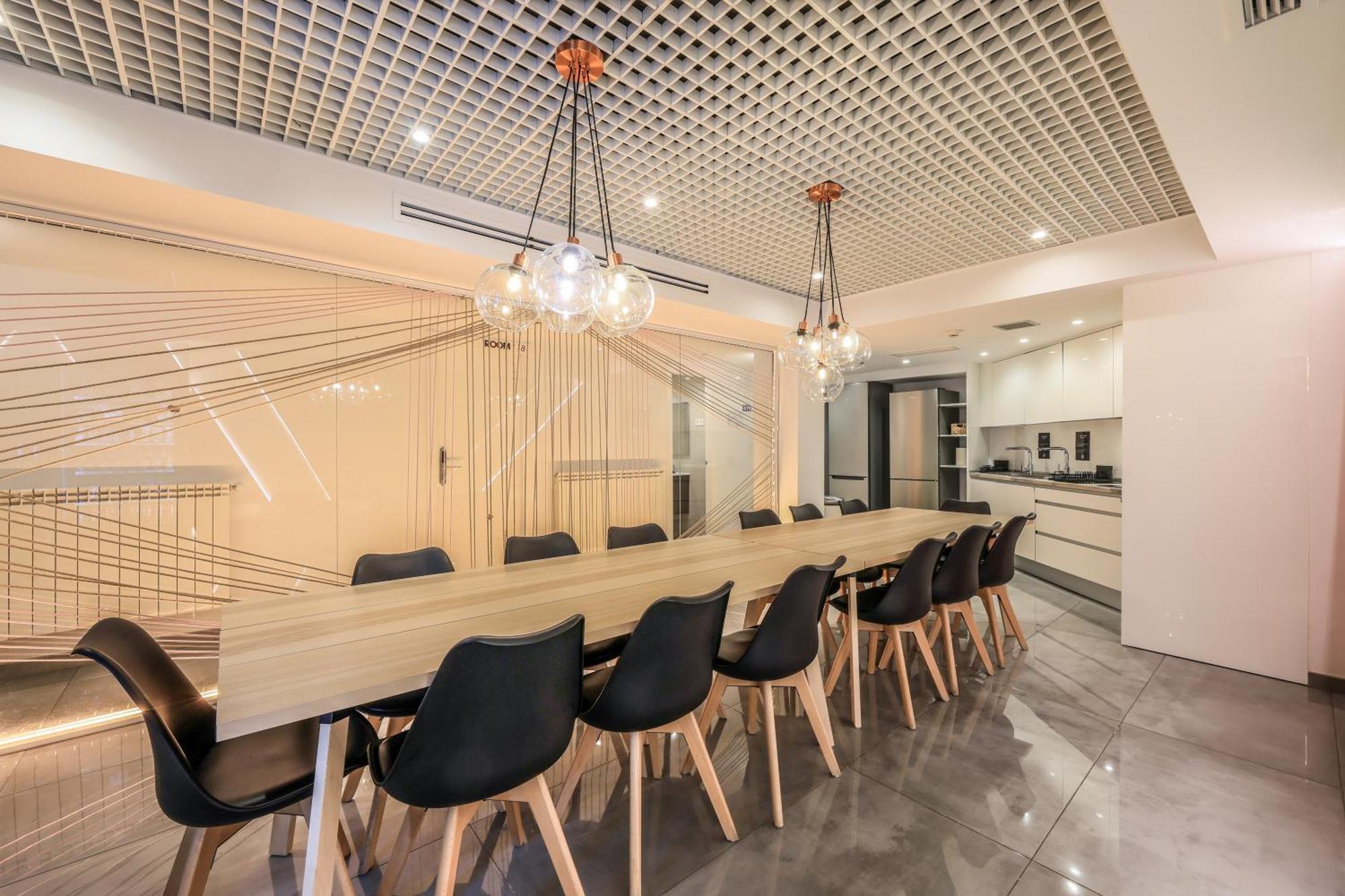 Amazinn Places Blasco De Garay 105 Madrid Exterior photo